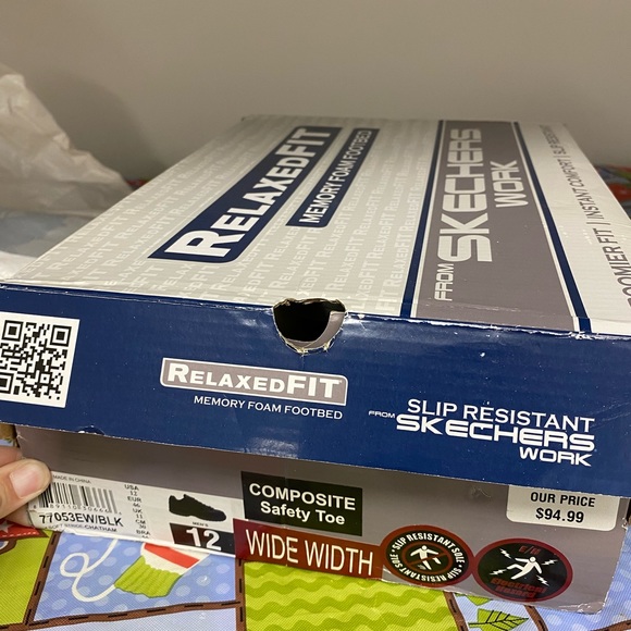 Skechers black men’s work shoes size 12W - Picture 3 of 5